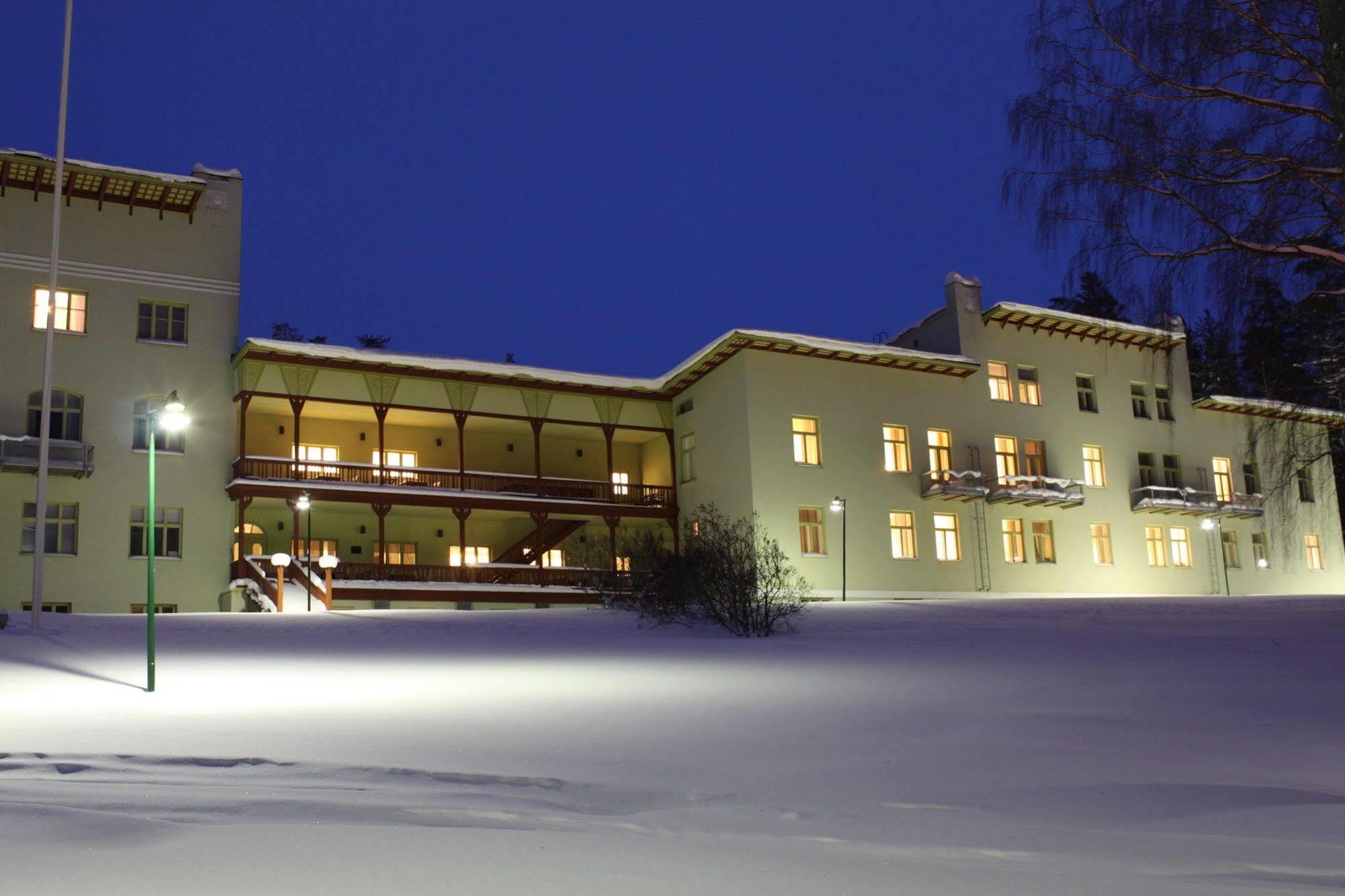 Hotel Kruunupuisto Punkaharju Kültér fotó