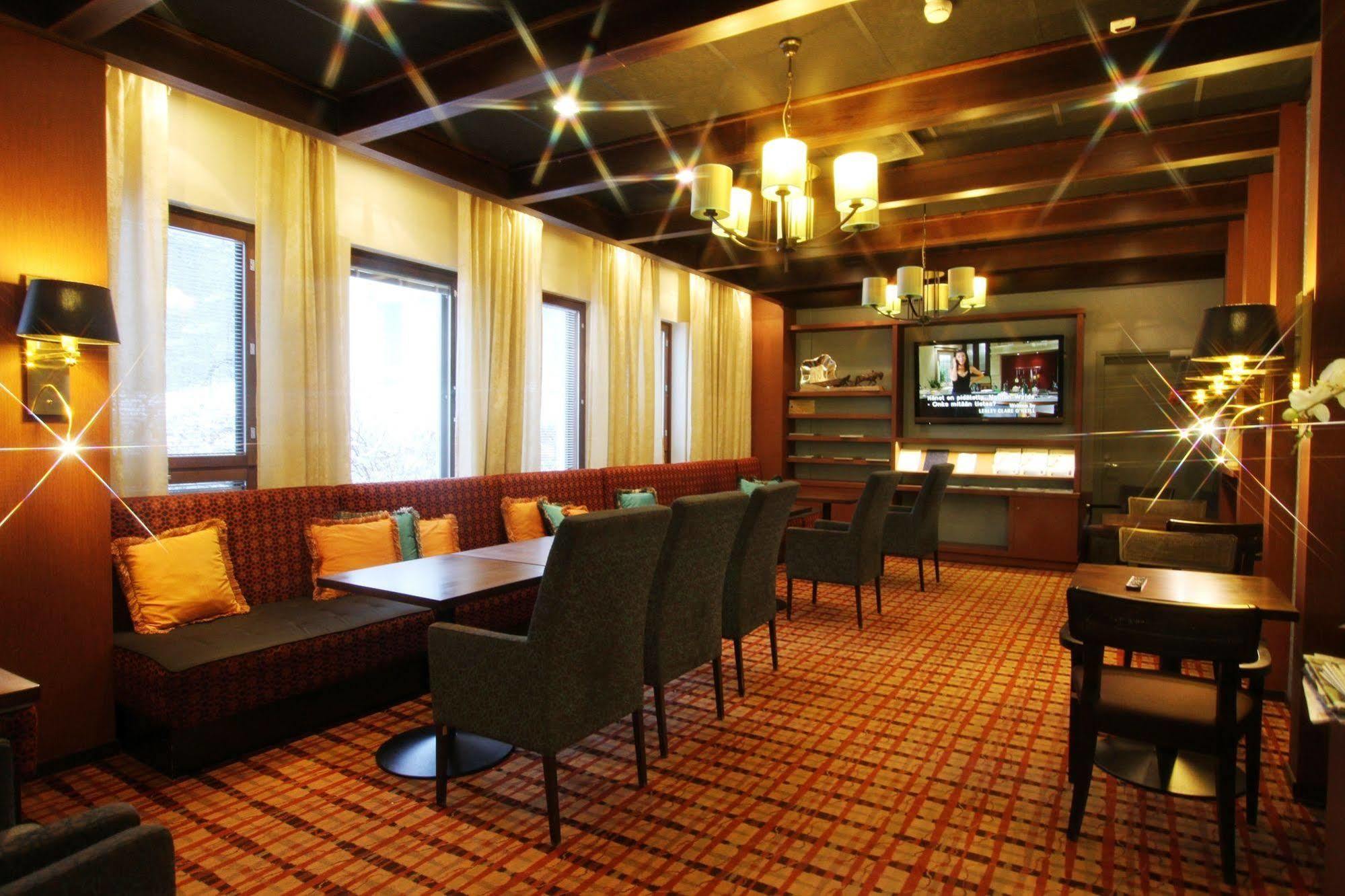Hotel Kruunupuisto Punkaharju Kültér fotó